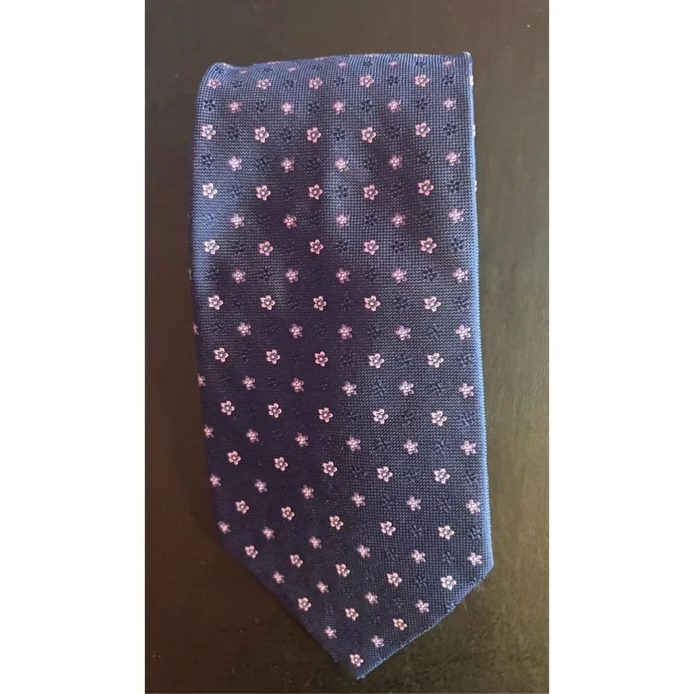 Brooks Brothers tie